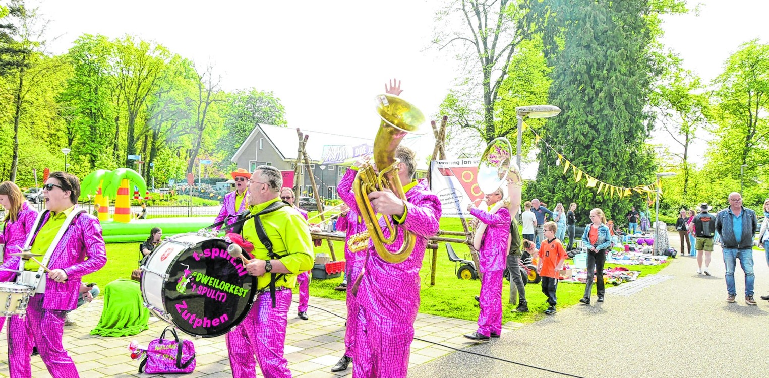 Oranjevereniging Eefde viert 100-jarig jubileum