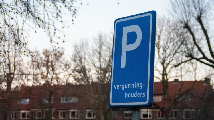 Prijzen parkeervergunningen gestegen. Zoveel moet je aftikken