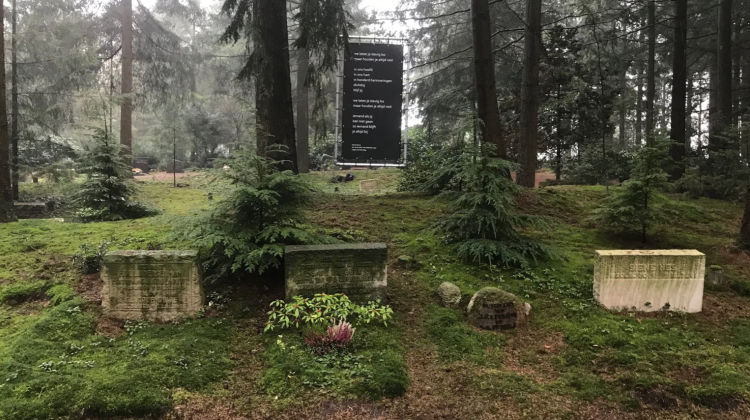 Gedichtenwandeling op Nieuwe Begraafplaats Lochem