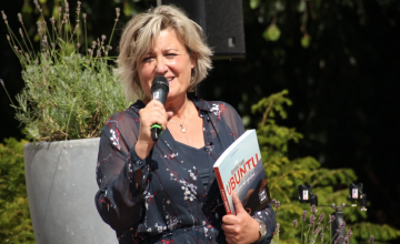 Annette Nobuntu Mul over ‘Opsoek naar Ubutu’