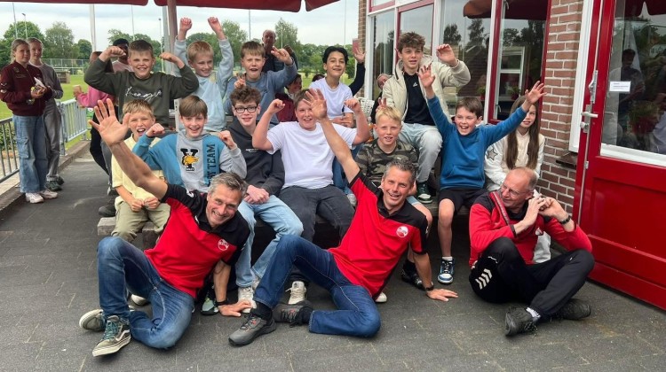 SVBV JO13 neemt afscheid in stijl met kampioenschap