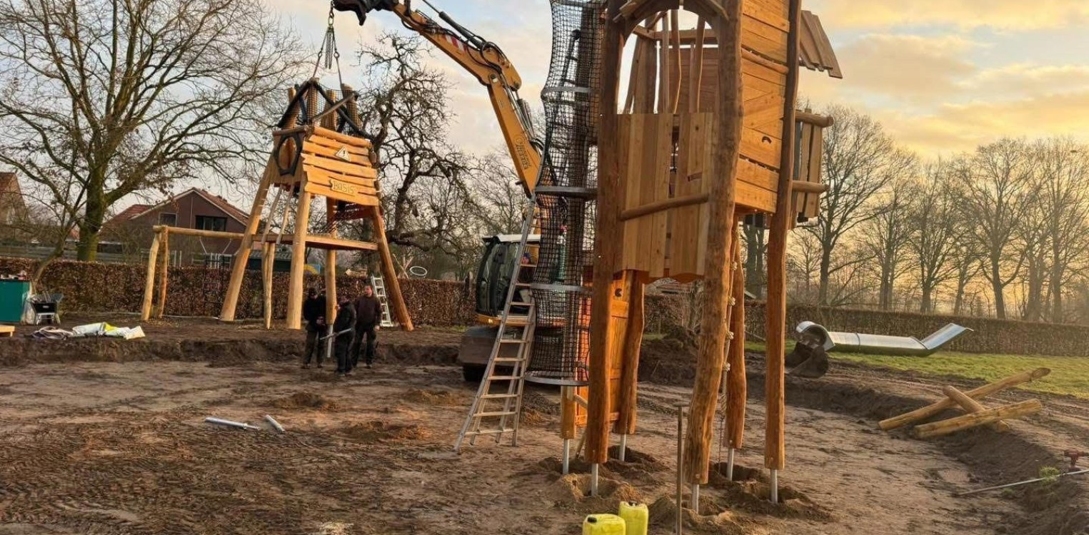 Nieuwe buitenspeeltuin in aanleg bij Erve Brooks
