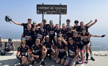 Team ovERWINms verovert de Mont Ventoux en haalt € 26.000 op voor MS-vrije wereld