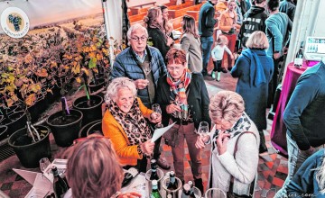 Wijnfestival: Rondje om de kerk met Anneke