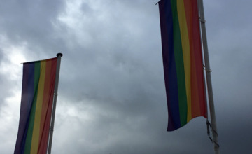 Nederland viert internationale Coming-Outdag, maar Zutphen en Brummen hijsen de LGBT-vlag niet