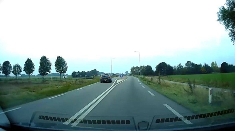 Politie neemt rijbewijs in beslag na dashcambeelden