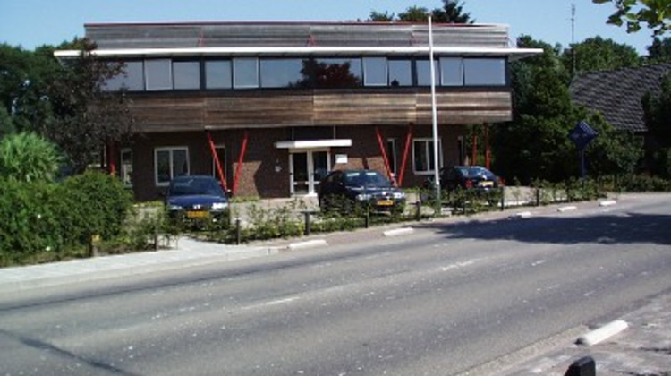 Politiebureaus Eerbeek en Lochem verder als steunpunt