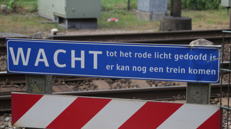 Politie plukt spoorloper van het spoor bij Zutphen