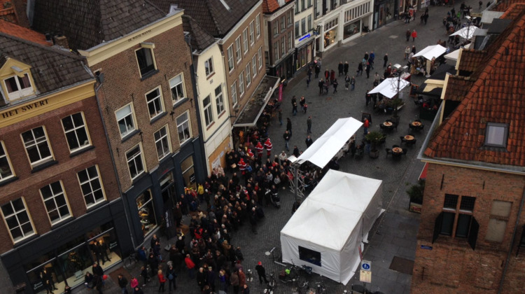 Drukte tijdens het Winterspektakel in Zutphense binnenstad
