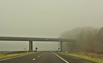 Pas op, dichte mist tot diep in de nacht