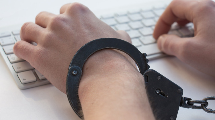 Jongeren toonden wapens op Facebook