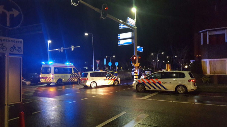 Fietser gewond na aanrijding auto 