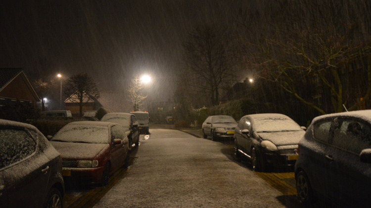 Code oranje: 10 cm sneeuw en harde wind
