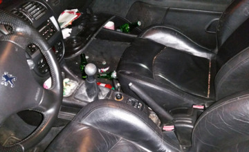 Man zonder geldig rijbewijs slaat op de vlucht