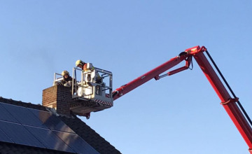 Brandweer rukt uit voor brand in ventilatiekanaal en schoorsteenbrand