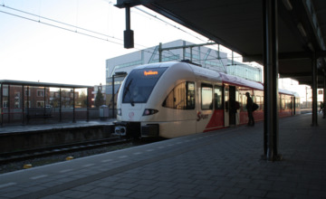 Seinstoring legt treinen Zutphen - Apeldoorn stil