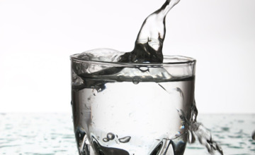Gemeenten: Kinderen moeten na zwemles water drinken en geen zoete drankjes