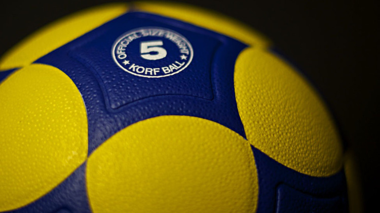 Hoofdtrainer KVZ blijft ook dit seizoen bij de korfbalclub 