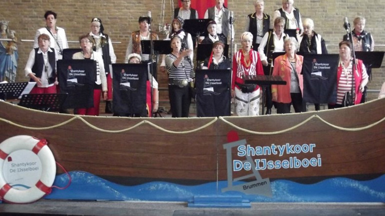 Boot van Brummens shantykoor gestolen