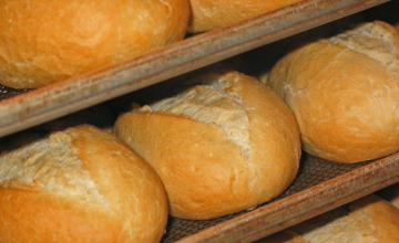 Bakker Bart Zutphen opent vernieuwde winkel
