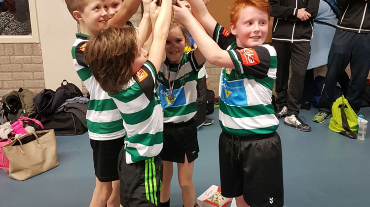 Korfbal: KVZ E1 overtuigend zaalkampioen