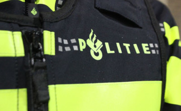 Dieven stelen koffers uit onafgesloten schuur 