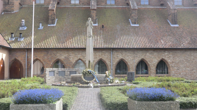 College: omgeving Gideonmonument blijft intact