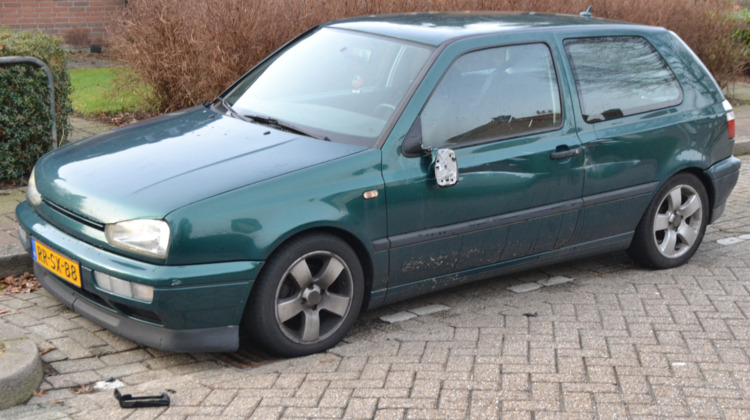 Supermarktleverancier ramt auto's