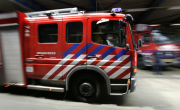 Vat met zuur gedumpt in Brummense sloot