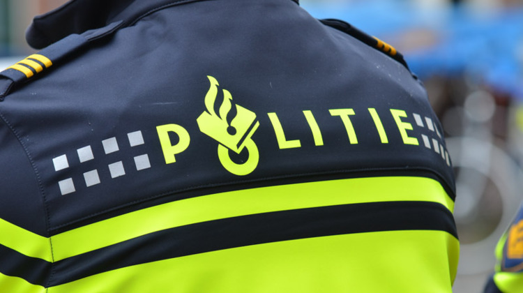 Nepagenten stelen geld met babbeltruc