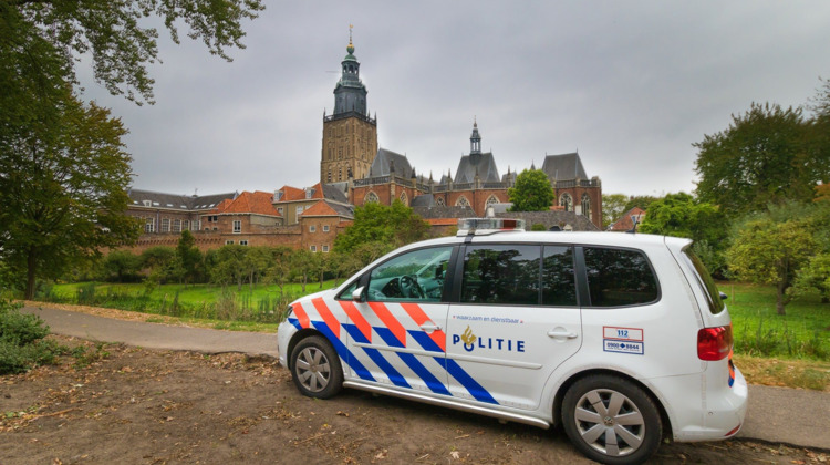 23-jarige Zutphenaar bespuugd agenten tijdens aanhouding