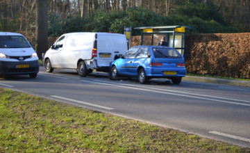 Kop-staartbotsing zorgt voor file