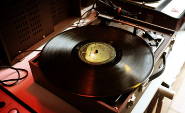 Vinylwinkel terug in Zutphens straatbeeld