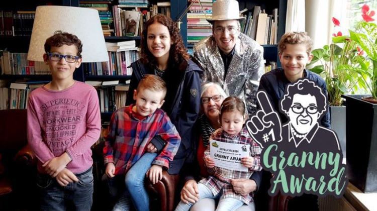 Audio | Lochemse oma Harmien maakt kans op Ekdom's Granny Award 
