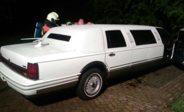 Steekvlam zorgt voor brand in limousine