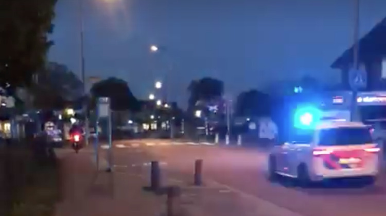 Wilde politieachtervolging eindigt in prikkeldraad