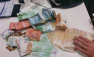 38-jarige man langs kant van de weg met Audi, koevoet en lading geld