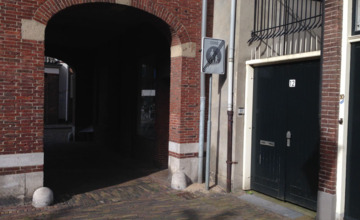 Je mag weer zwemmen in de binnenstad; want het bordje is weer weg