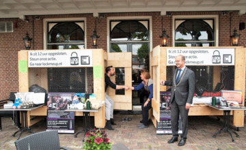 De hele week zitten mensen opgesloten op het Brummense Marktplein