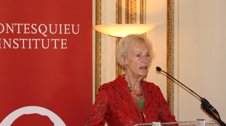 Oud-burgemeester Zutphen Annie Brouwer (70) overleden
