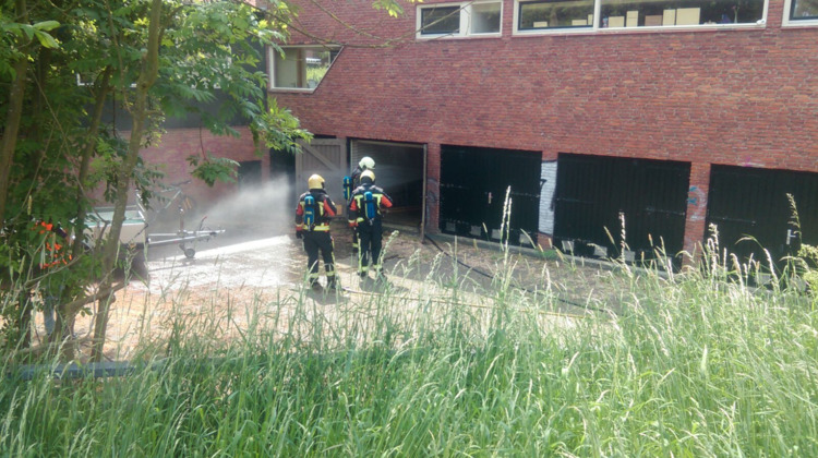 Brand in garagebox Zutphen