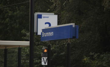 Dronken man valt in slaap op spoor Brummen