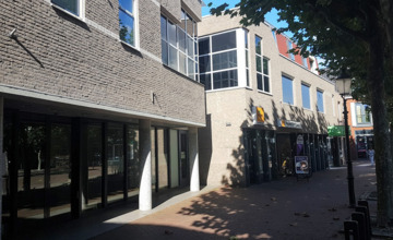 Plan voor zestien appartementen en bedrijfsruimte in oud Rabobankpand Lochem