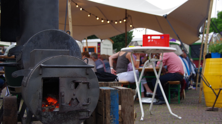 Pinksteren: Uitslapen? Festivals checken? Of het neerdalen van de Heilige Geest vieren? 