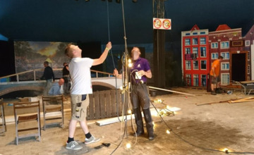 Amsterdamse sferen op jubileum van Reurpop