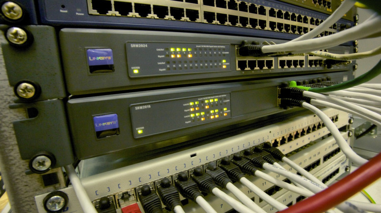 Bronckhorst haalt ruim zes miljoen uit eigen zak voor sneller internet