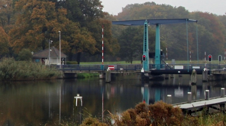 Ophaalbrug Laag-Keppel krijgt verkoeling voor de warmte