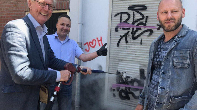 Ondernemers maken samen met gemeente Zutphen de binnenstad graffiti-vrij