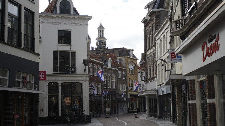 'Straatverkopers jagen winkelend publiek in Zutphen, en de rest van Nederland, weg'