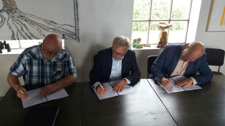 Lokale omroepen zetten handtekening onder samenwerking: Andere samenwerking op lager pitje